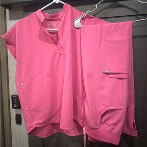 FIGS F’ing Pink Set